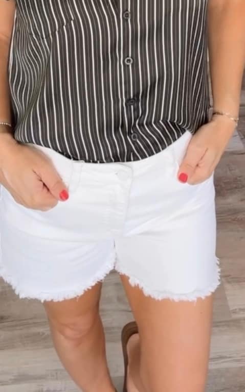 Risen-Spring25-R139-white denim high rise Frey hem shorts